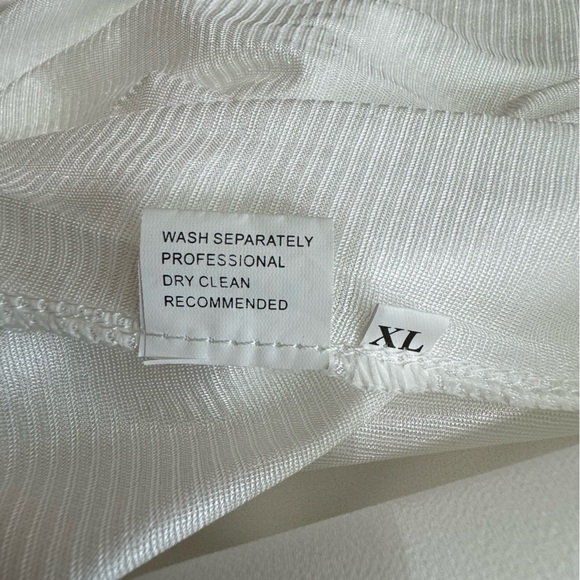 Women’s White Sheer Layered Hollow Out Sleeve Tunic Top - Picture 3 of 5